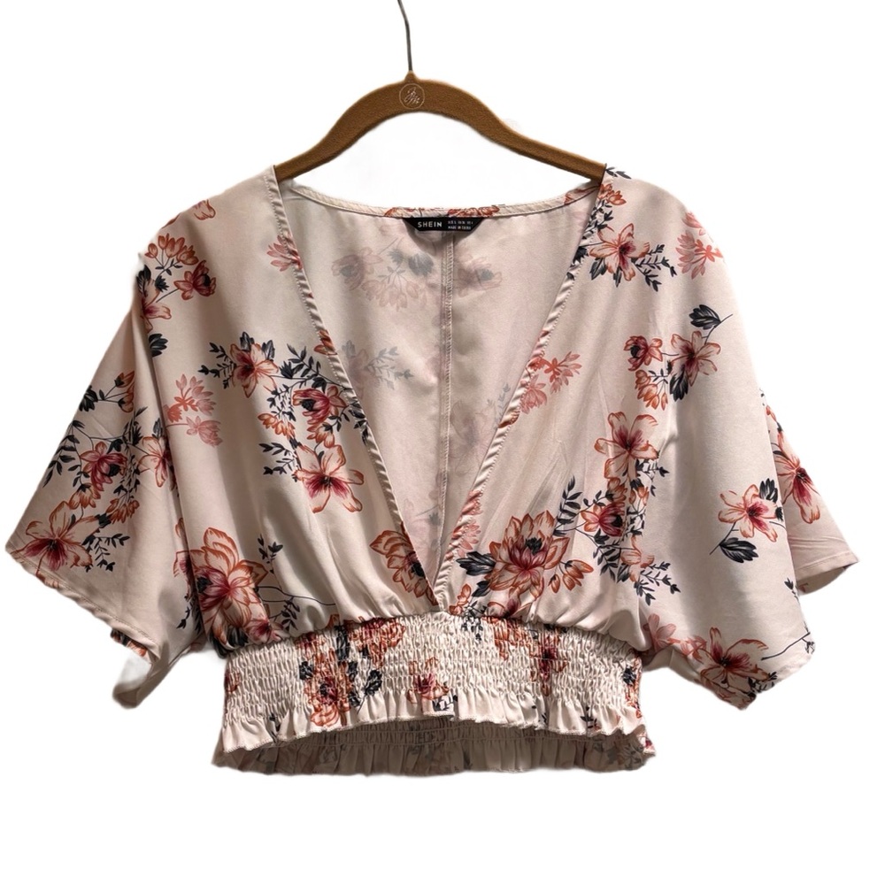 SHEIN Deep V neck short sleeve Floral Boho crop top in white, small - Picture 5 of 8